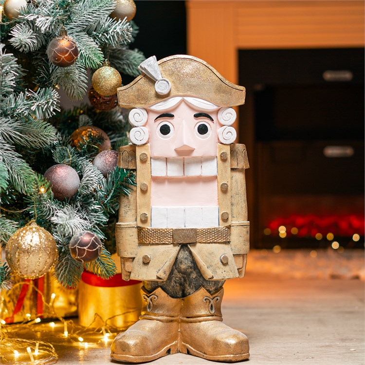 праздничный щелкунчик