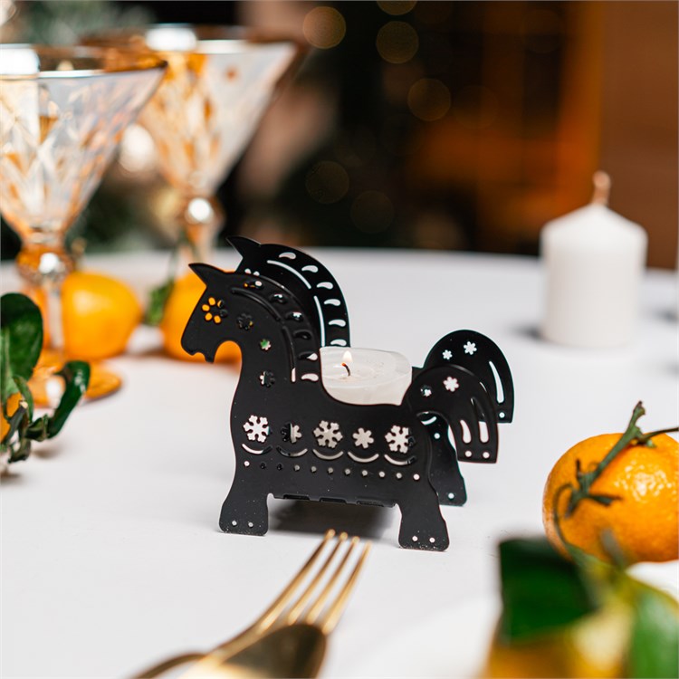 подсвечник лошадка