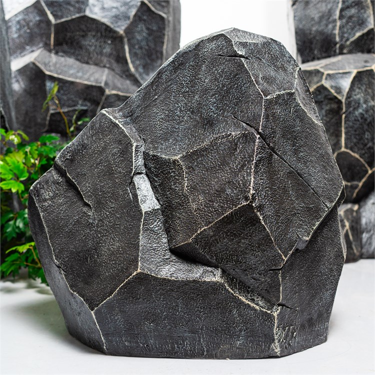 камень для сада