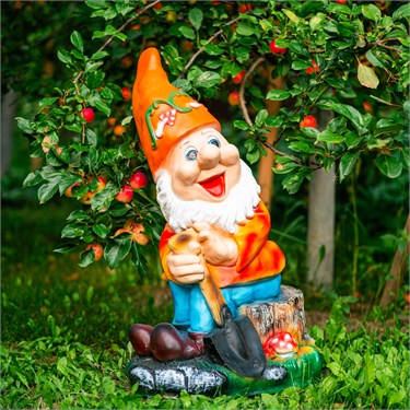 {{photo.Alt || photo.Description || 'Садовая фигура Гном на пне F08199 полистоун h=77см'}}