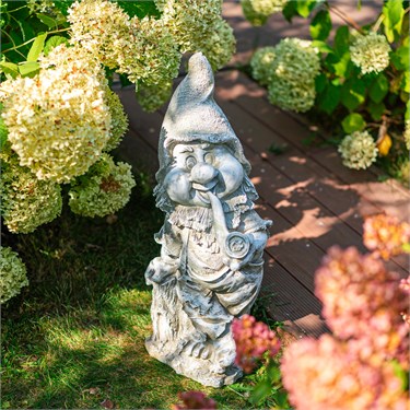 {{photo.Alt || photo.Description || 'Садовая фигура Гном с трубкой'}}