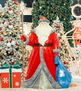 {{photo.Alt || photo.Description || 'Объёмная фигура Дед Мороз большой U09379 стеклопластик h=194 см'}}