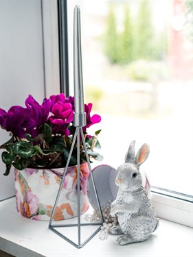{{photo.Alt || photo.Description || 'Подсвечник в стиле лофт'}}