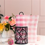 металлическая подставка с лазерной резкой