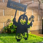 крот с табличкой