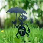 декоративная металлическая фигура муравей с зонтом