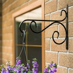 настенный кронштейн для кашпо с цветами