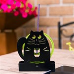 кот в саду кот в саду