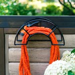 настенный кронштейн для шланга