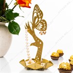 в подарок женщине и девушке