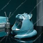 кот на кухне