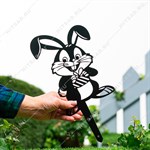 металлическая фигура заяц