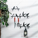 настенная из металла