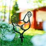 оригинальная фигура из металла