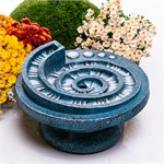 современный стильный фонтан