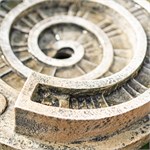 стильный фонтан