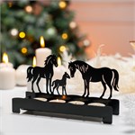 лошади в доме