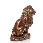 лев для загородного дома