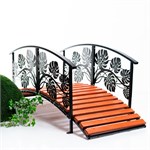 компактный садовый мостик