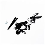 заяц в саду