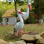 Садовые скульптуры аисты