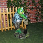 Фигура для дачи лягушка