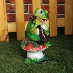 Фигурка лягушки