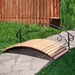 Мостик дачный в садовом центре