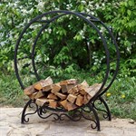 Кованая дровница для дачи