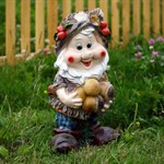 Гном с желудями