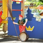 Фигура для детской площадки баба яга Фигура для детской площадки баба яга