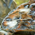 Фонтан для дачи камни