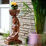 Фигура из полистоуна Египтянка