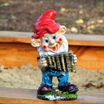 Садовый гномик