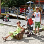 Садово парковая фигура Ослик