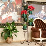 Кованая напольная подставка под цветы Кованая напольная подставка под цветы