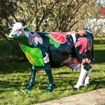 Объемная фигура корова цветная фото