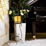 Подставка для цветов металлическая