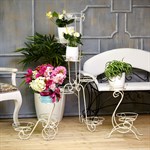 Подставка для цветов из металла