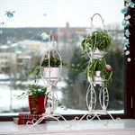 Кованая подставка для цветов