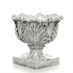 Уличный вазон из стеклопластика