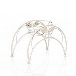 белая подоконная подставка под цветок