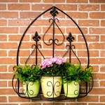 Настенная подставка для цветов