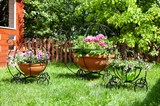 Садовые подставки