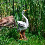 Садовая фигура с кашпо цапля 