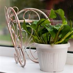 Кованая подставка для цветов