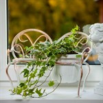 Кованая цветочница на окно 