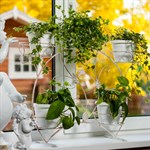 Цветочница кованая на окно 