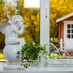 Цветочница на окно кованая 