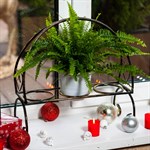 Кованая подставка для цветов 